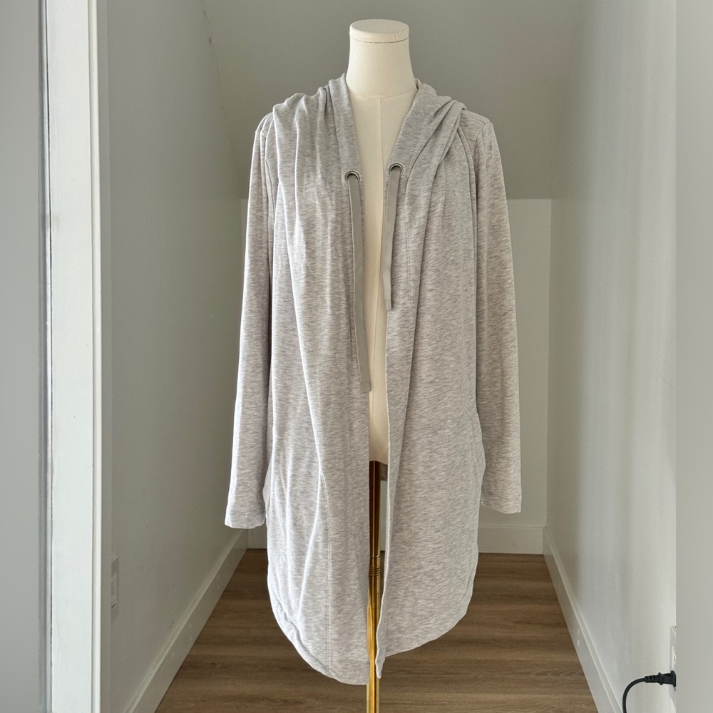 Athleta Pranayama Restore Wrap | Light Grey Heather, Oversized Small
